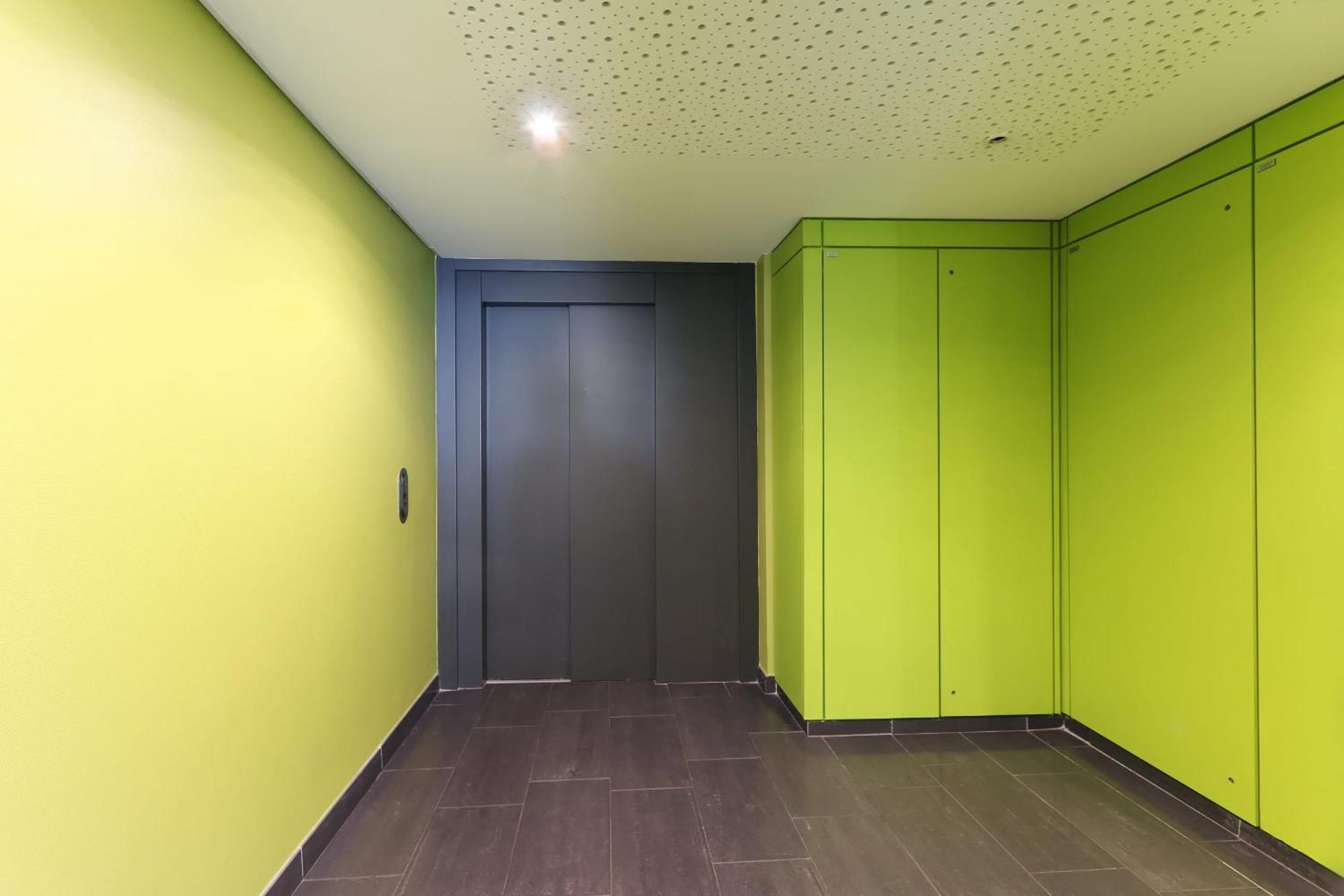 Studio Gare St Roch 1Er Etage - Air Rental Montpellier Bagian luar foto